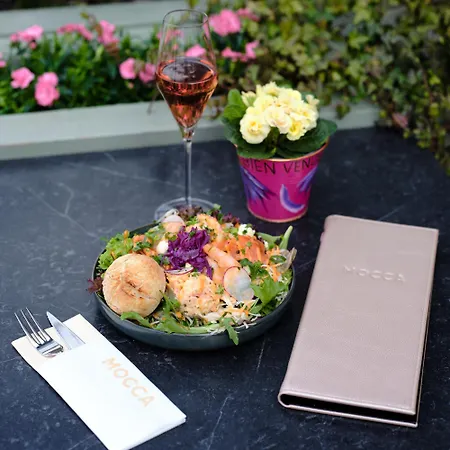 Boutique Aparthotel 4*